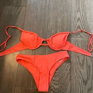 CORAL BIKINI SET 🫶🏼 never worn!!! In perfect condition